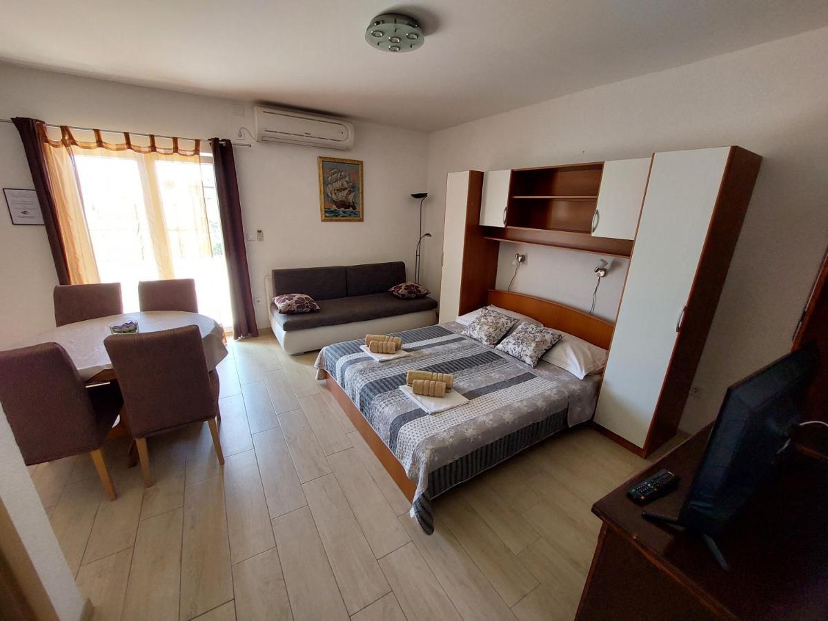 Apartments Matic Baška Voda Eksteriør bilde