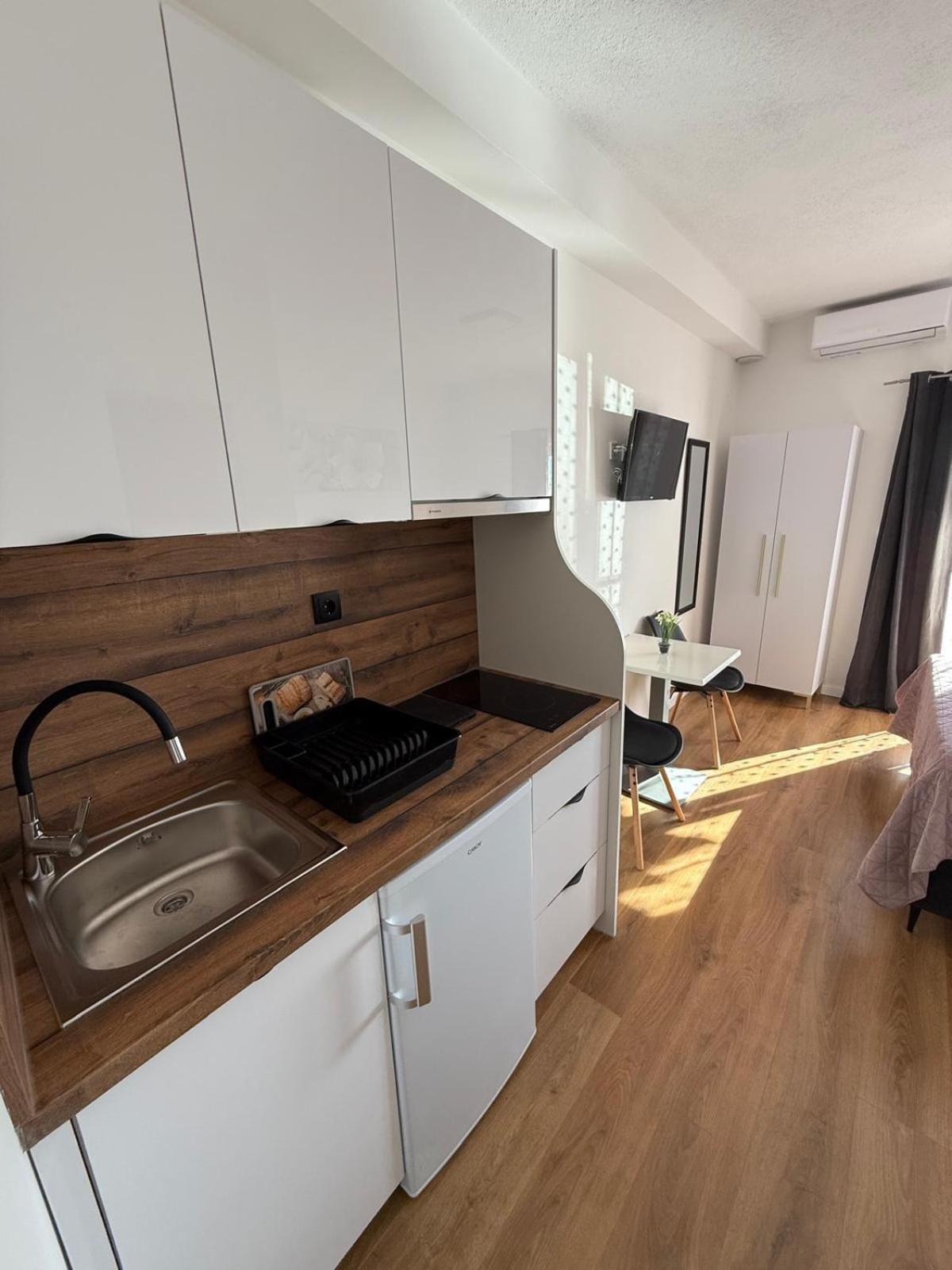 Apartments Matic Baška Voda Eksteriør bilde