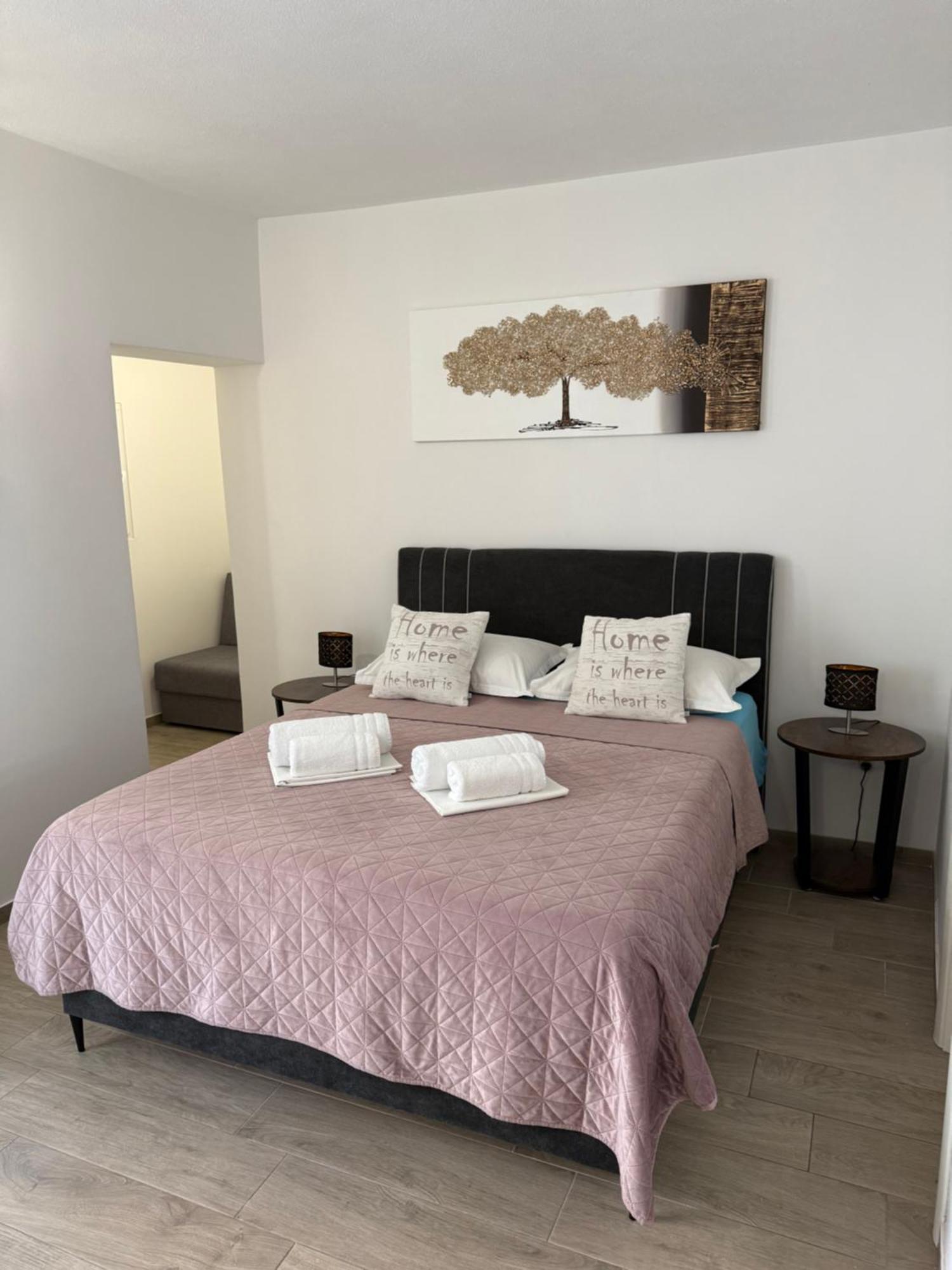 Apartments Matic Baška Voda Rom bilde