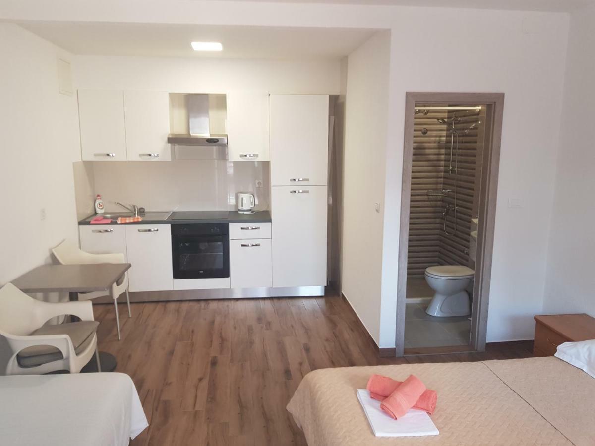 Apartments Matic Baška Voda Eksteriør bilde